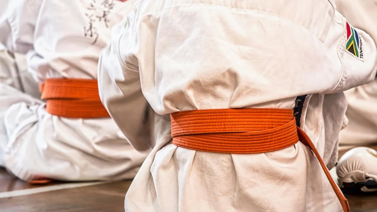 尼克斯G4史诗胜利名流与球迷狂欢比赛管理规则成新焦点